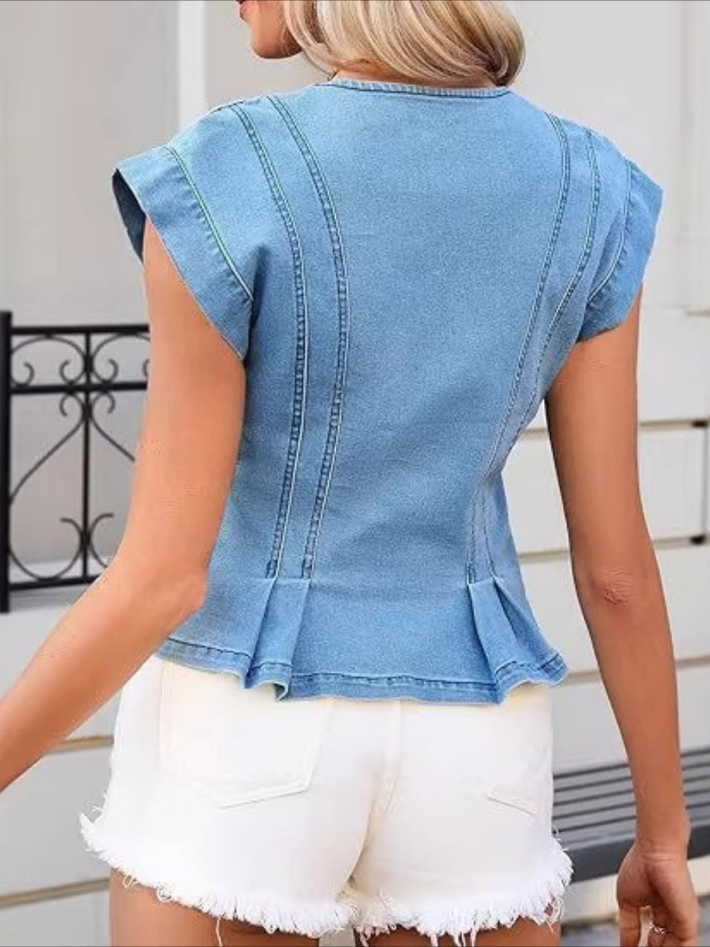 Wirginia - Top Denim z Dekoltem w Kształcie V