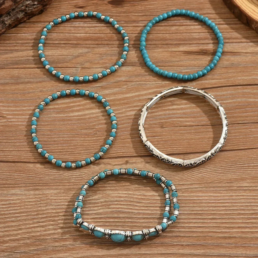Zestaw bransoletek z koralikami w kolorze turkusowym w stylu boho