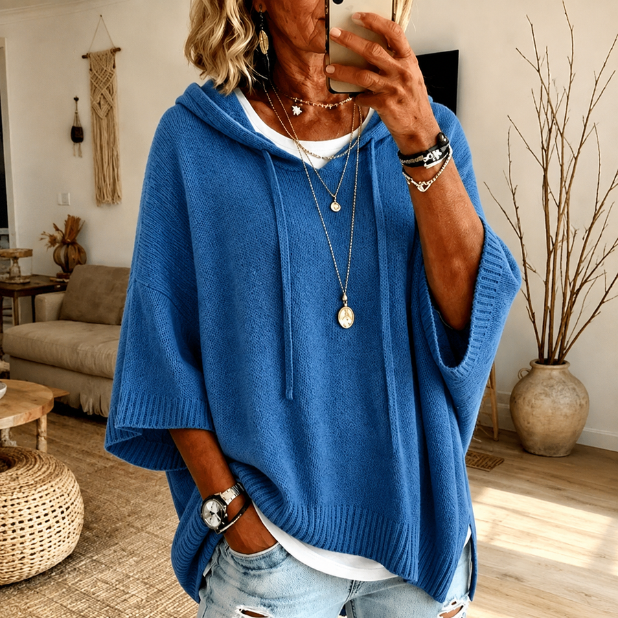 Amelie – Niebieski sweter ponczo