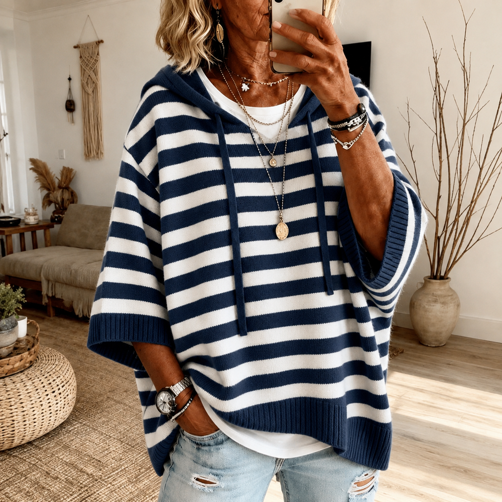 Marine – Sweter ponczo w granatowe paski
