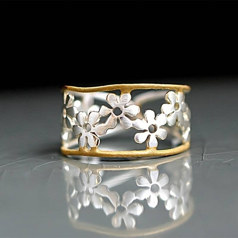 Nowak™ | Nieregularny ażurowy pierścionek Daisy